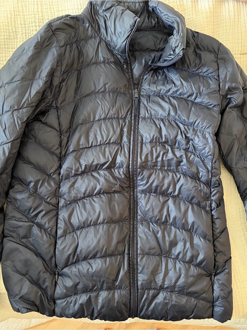 Uniqlo Women's Lightweight Heat Tech Puffer Jacket - Navy Blue